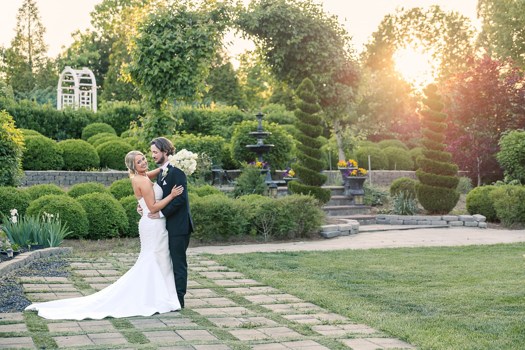 Madison & Nicholas’ Tayvin Gardens Wedding | Smiths Grove KY Photographer