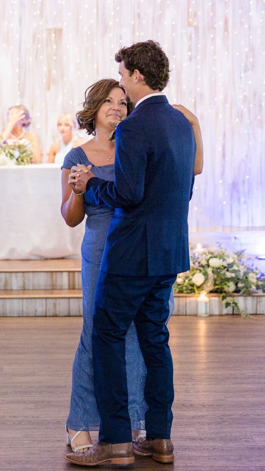Groom dancing with his mom