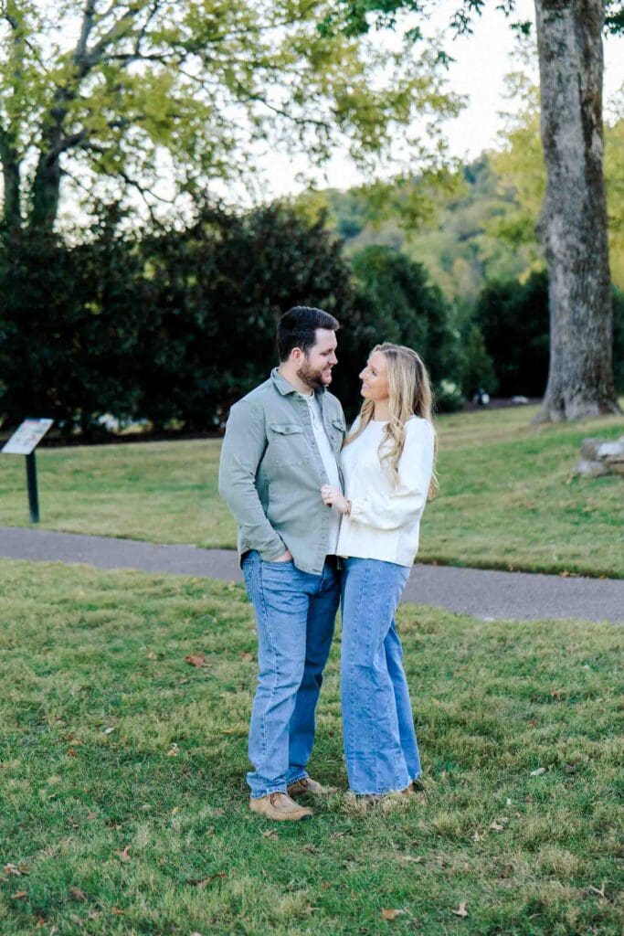 Amazing couple photos in Brentwood, Tennessee