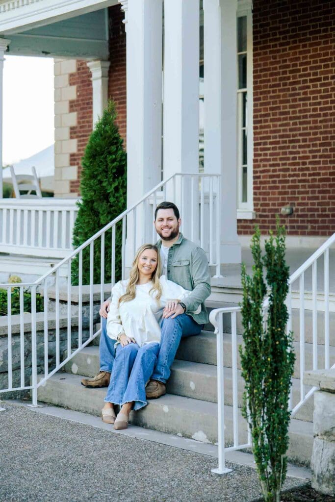 Ravenswood Mansion engagement portraits near Nashville