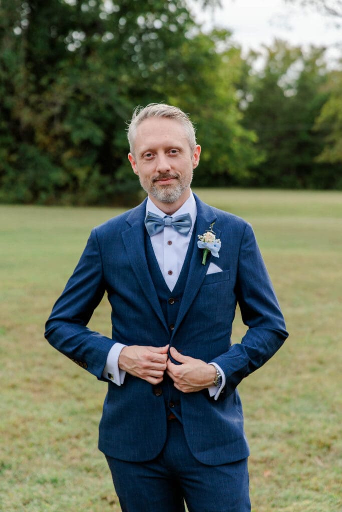 Groom portrait at Iriswoods in Mt. Juliet, TN