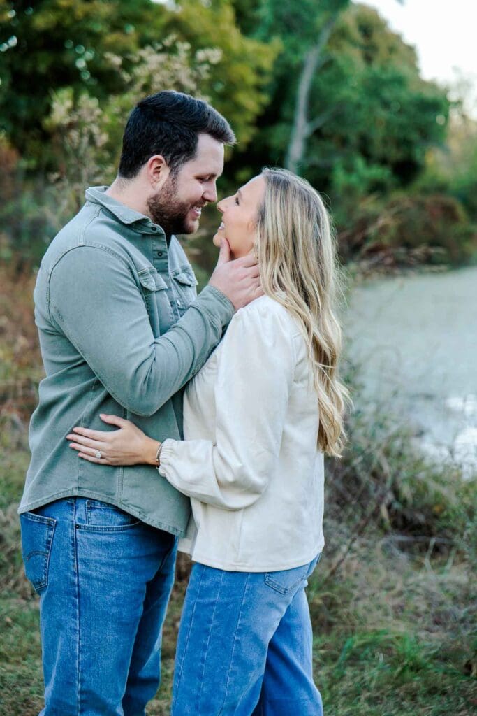 Fall engagement photos at Ravenswood Mansion