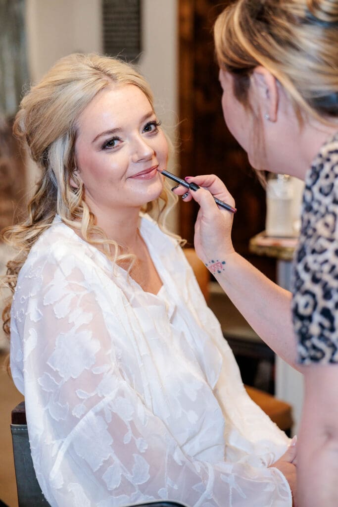 Bride getting dressed for wedding need Nashville, Tennessee