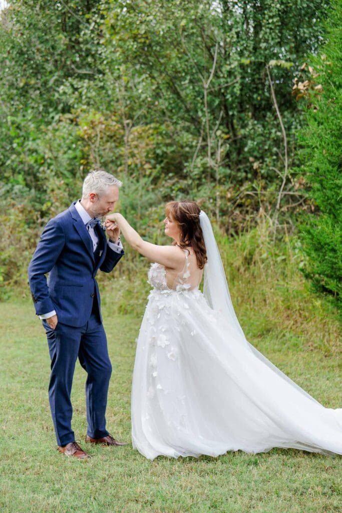 Natural light wedding photography at Iriswoods in Mt. Juliet, TN